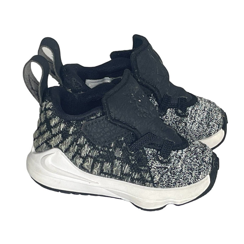 Nike LeBron XVII 17 " I'm King " Black / White BQ5596-002 Toddler Size 3C